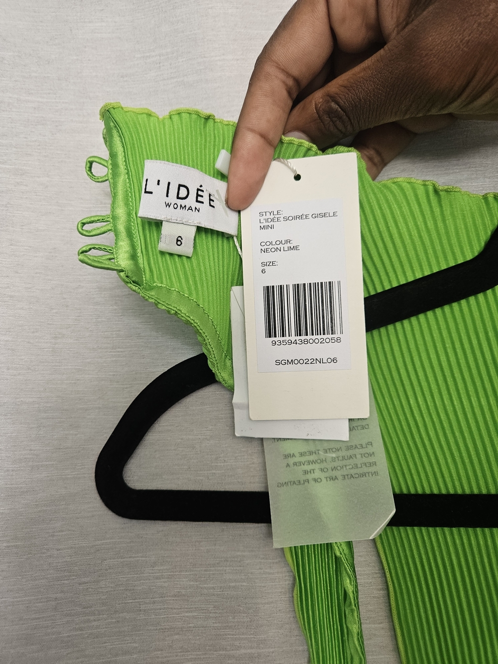 NWT Lidee (L'idee) Soiree Gisele Mini Dress in Neon Lime Size 6 - Picture 5 of 5